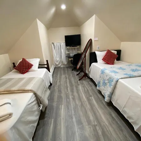 A Nice Room In Queens